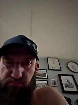 Icebearsticlese online show from 04/11/26, 07:45