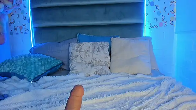 MelodiLovee  online show from 12/24/24, 03:47