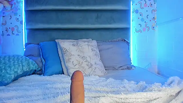 MelodiLovee  online show from 12/28/24, 03:37