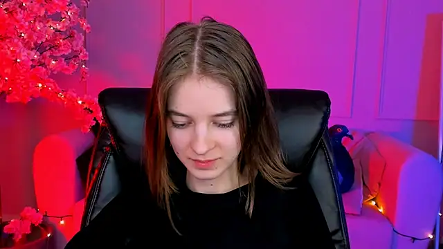 TinaDavil online show from 12/15/24, 08:15