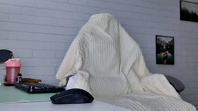 TinaDavil online show from 07/01/26, 05:12
