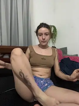 Snapshot of Ginger_Foxy chatting on 04/22/26, 10:55 Ginger Foxy online show from 04/22/26, 10:55