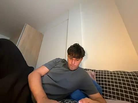 Pablogn24 online show from 10/28/25, 03:25