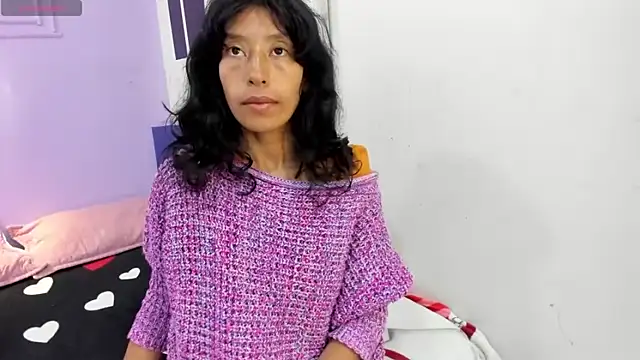 karolinee 66  online show from 12/04/25, 03:27