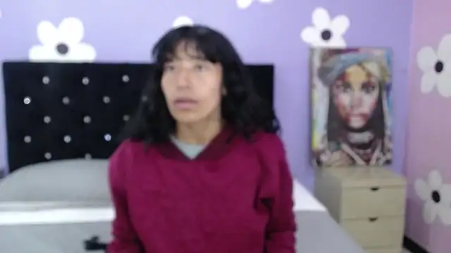 karolinee 66  online show from 02/04/26, 03:56