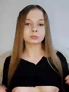 Snapshot of Ekaterina27 chatting on 12/23/24, 07:28 Ekaterina27 online show from 12/23/24, 07:28