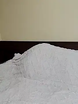 Snapshot of Ekaterina27 chatting on 02/07/25, 06:56 Ekaterina27 online show from 02/07/25, 06:56