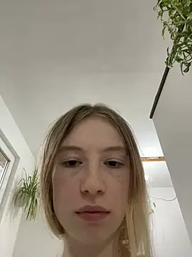 minidivaa  online show from 01/08/25, 05:16