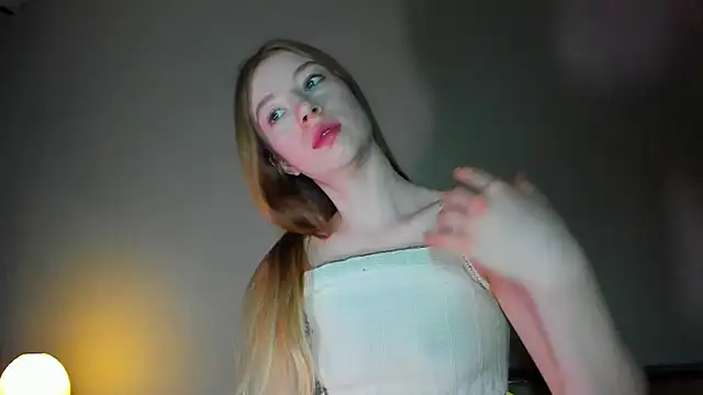 minidivaa  online show from 04/04/26, 07:22