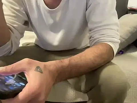 4small4inchlol online show from 03/08/26, 09:18