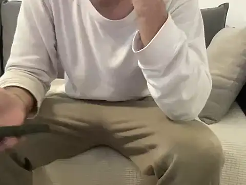 4small4inchlol online show from 03/12/26, 02:12