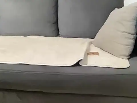 4small4inchlol online show from 04/15/26, 07:32