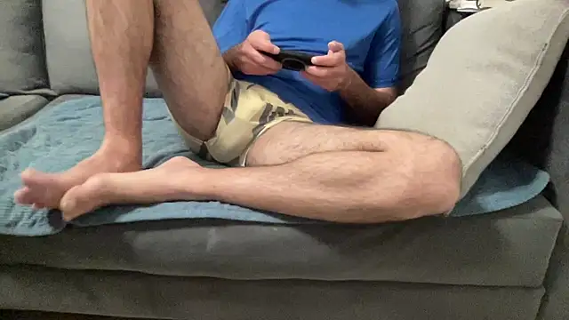4small4inchlol online show from 05/01/26, 11:53