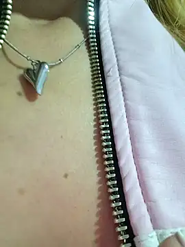 alicev kitty online show from 01/18/25, 12:47