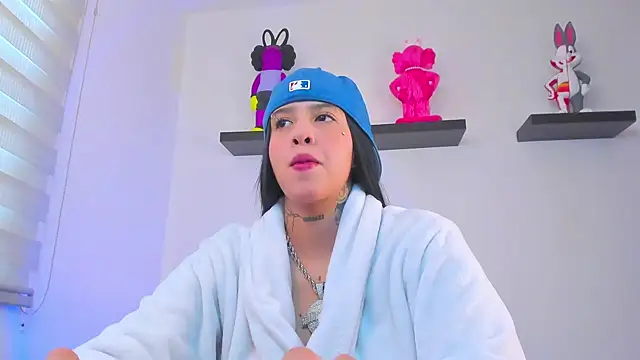 Gangster Girl online show from 12/27/24, 09:32