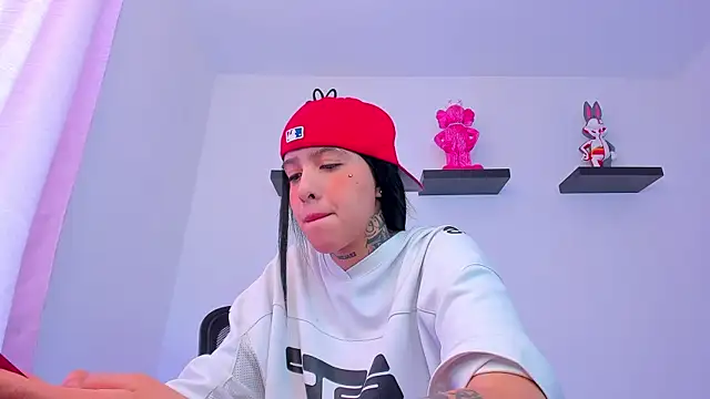 Gangster Girl online show from 02/05/25, 04:58