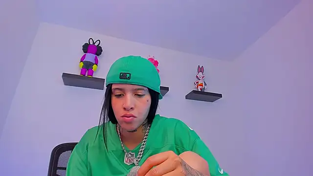 Gangster Girl online show from 02/06/25, 05:51