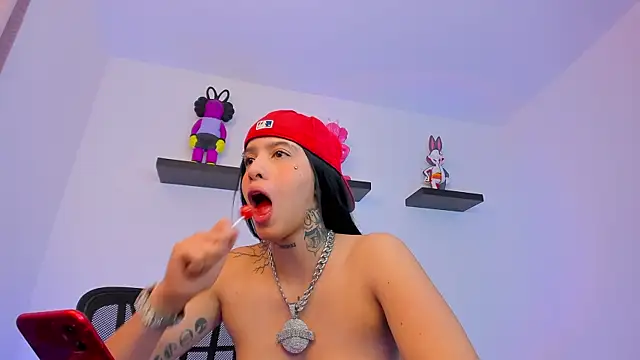 Gangster Girl online show from 02/06/25, 10:00