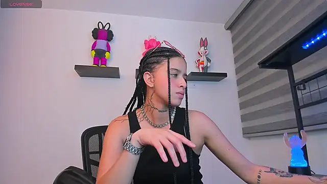 Gangster Girl online show from 01/14/26, 04:07