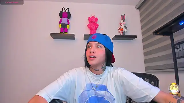 Gangster Girl online show from 02/07/26, 03:32