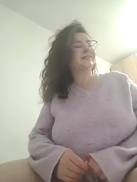 Snapshot of JESSYKA chatting on 11/08/25, 03:56 JESSYKA online show from 11/08/25, 03:56