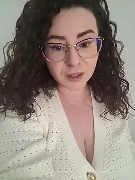 Snapshot of JESSYKA chatting on 11/15/25, 01:29 JESSYKA online show from 11/15/25, 01:29