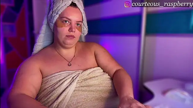 courteous raspberrry online show from 11/28/25, 10:51