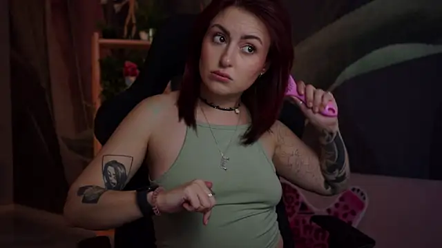 Lana  May online show from 09/18/25, 08:16