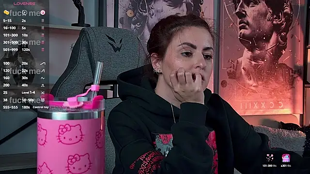 Lana  May online show from 10/03/25, 11:07