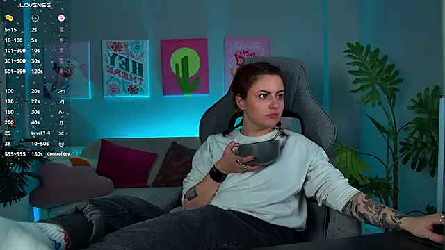 Lana  May online show from 11/30/25, 11:36