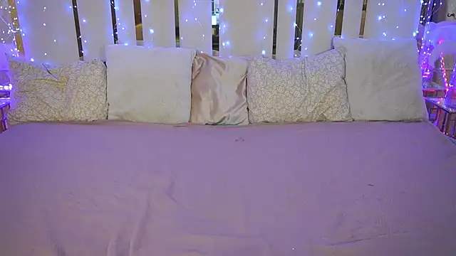 Daisy Delight online show from 02/22/25, 04:18