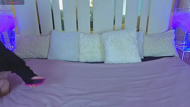 Daisy Delight online show from 11/08/25, 08:29