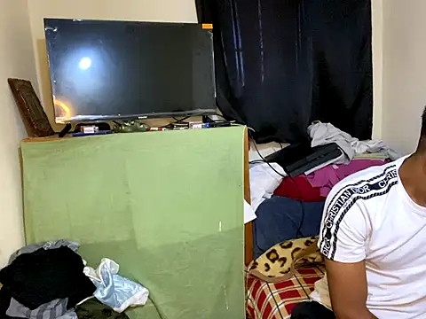 Snapshot of GaaTto chatting on 10/01/25, 10:10 GaaTto online show from 10/01/25, 10:10