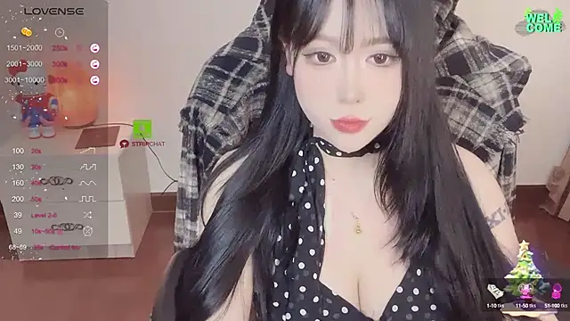 Naixue-520 online show from 02/11/25, 05:18