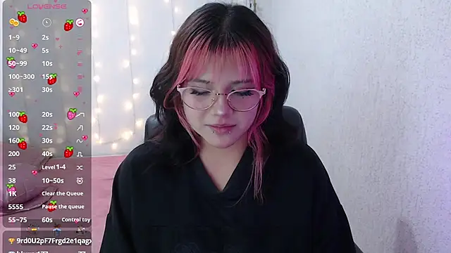 Snapshot of mixie_cute chatting on 01/19/25, 09:34 mixie cute online show from 01/19/25, 09:34