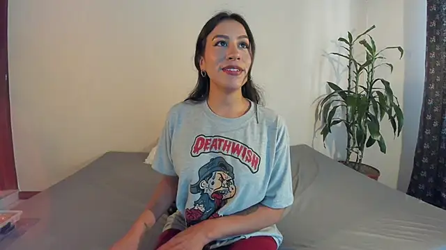 EmiGomez  online show from 03/07/25, 08:00