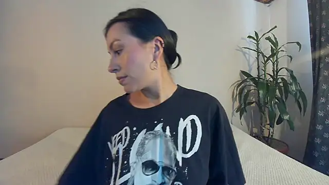 EmiGomez  online show from 03/08/25, 07:53