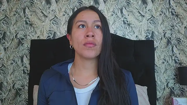 EmiGomez  online show from 12/19/25, 01:18