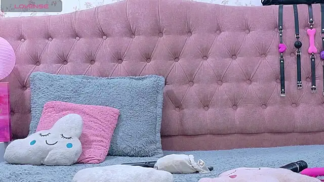 AvrillThomas online show from 03/22/25, 01:19