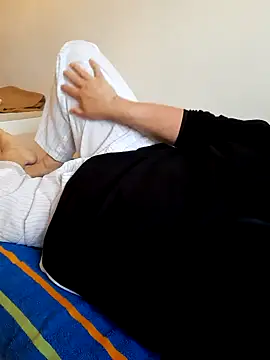 Snapshot of bluangelo chatting on 12/06/24, 01:33 bluangelo online show from 12/06/24, 01:33