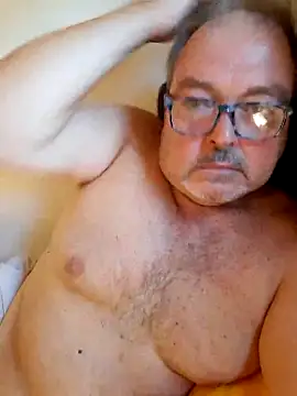 Snapshot of bluangelo chatting on 09/19/25, 12:17 bluangelo online show from 09/19/25, 12:17