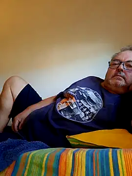 Snapshot of bluangelo chatting on 09/21/25, 12:07 bluangelo online show from 09/21/25, 12:07