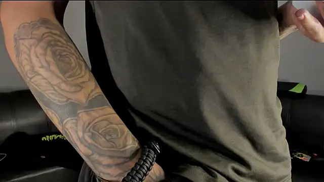 Snapshot of jamesinked_ chatting on 12/21/24, 06:02 jamesinked  online show from 12/21/24, 06:02