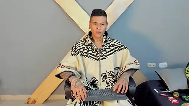 Snapshot of jamesinked_ chatting on 12/23/24, 02:28 jamesinked  online show from 12/23/24, 02:28