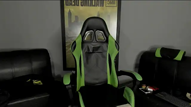 Snapshot of jamesinked_ chatting on 01/16/25, 11:06 jamesinked  online show from 01/16/25, 11:06