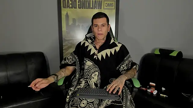 Snapshot of jamesinked_ chatting on 01/26/25, 05:45 jamesinked  online show from 01/26/25, 05:45