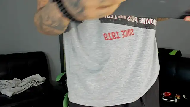 Snapshot of jamesinked_ chatting on 01/27/25, 03:50 jamesinked  online show from 01/27/25, 03:50