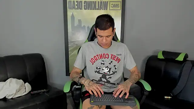 Snapshot of jamesinked_ chatting on 01/28/25, 06:49 jamesinked  online show from 01/28/25, 06:49