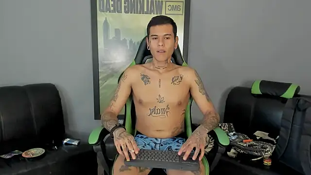 Snapshot of jamesinked_ chatting on 02/06/25, 08:02 jamesinked  online show from 02/06/25, 08:02