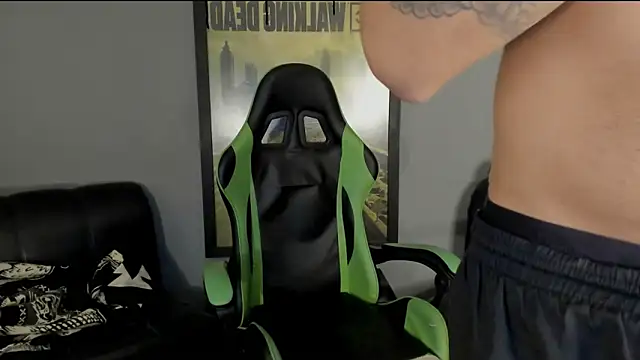 Snapshot of jamesinked_ chatting on 02/28/25, 02:20 jamesinked  online show from 02/28/25, 02:20